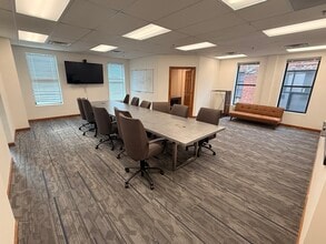 207 W Jefferson St, Bloomington, IL for lease Interior Photo- Image 1 of 7