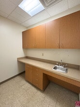 375 Willard Ave, Newington, CT for lease Interior Photo- Image 1 of 11