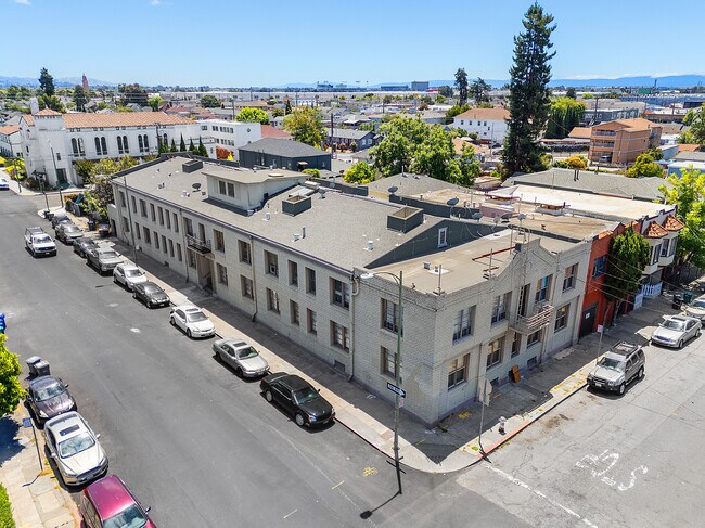 Plus de détails pour 4609 Bond St, Oakland, CA - Multi-résidentiel à vendre