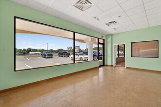 1450 E North Blvd, Leesburg, FL for lease Interior Photo- Image 2 of 10