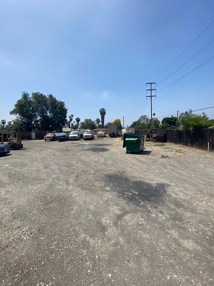 1186 Center St, Riverside, CA à louer - Photo du bâtiment - Image 3 de 23