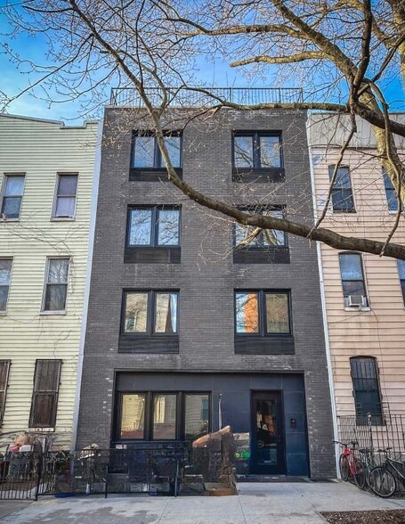 230 Boerum St, Brooklyn, NY for sale - Primary Photo - Image 1 of 7