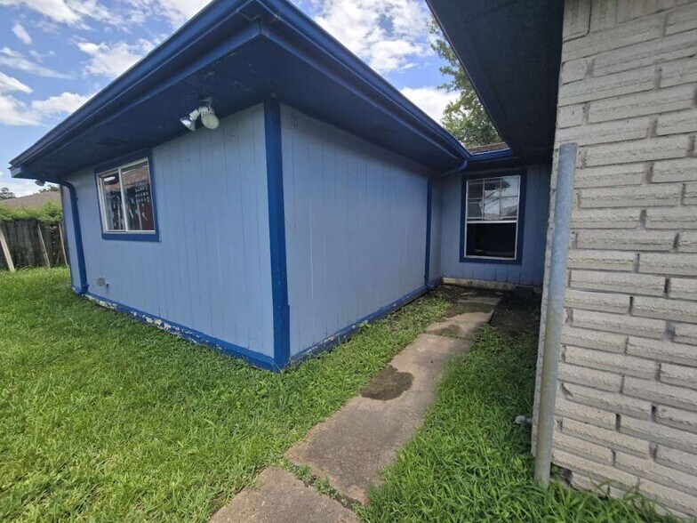 830 Stonyridge St, Channelview, TX à vendre - Photo du bâtiment - Image 2 de 4