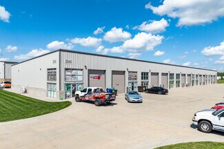 Plus de détails pour 2040 SW 5th St, Lincoln, NE - Industriel à louer