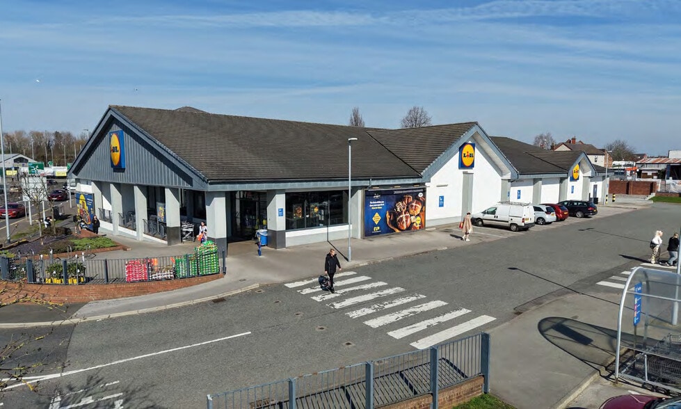 Fennel St, Warrington for lease - Building Photo - Image 2 of 4