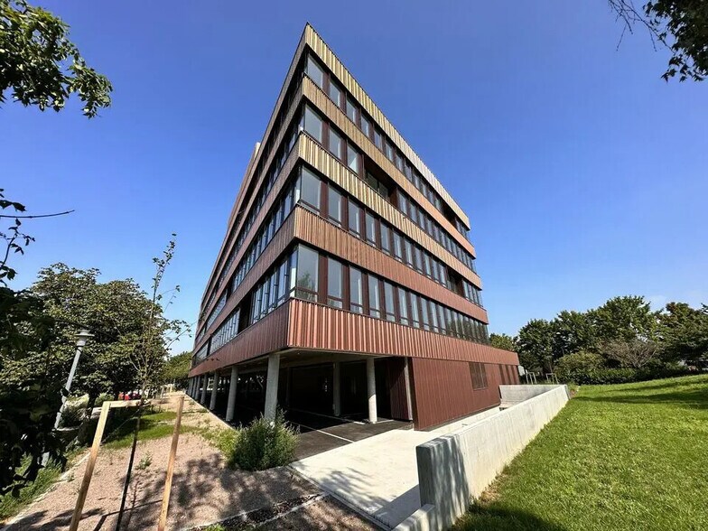 Bureau dans Schiltigheim à louer - Photo du bâtiment - Image 2 de 13