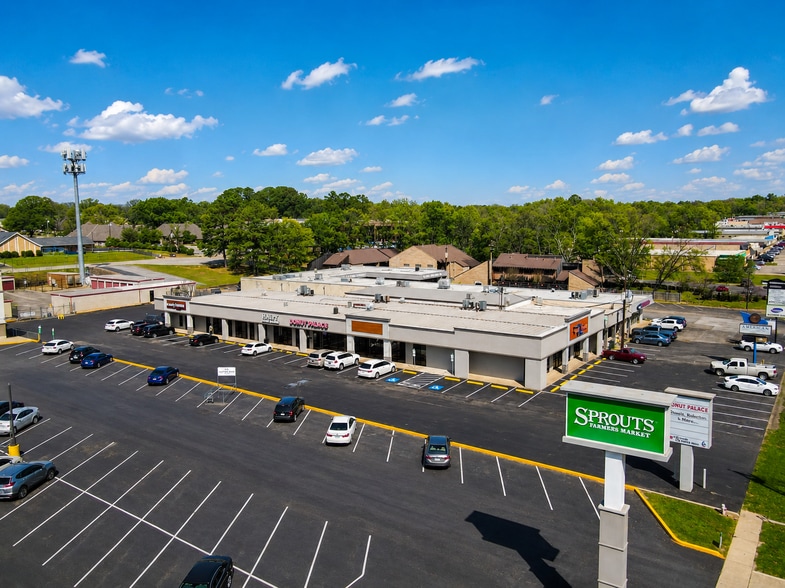 4007 S Broadway Ave, Tyler, TX for lease - Building Photo - Image 1 of 3