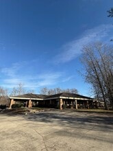 4259 Piedmont Pky, Greensboro, NC for lease Building Photo- Image 1 of 1