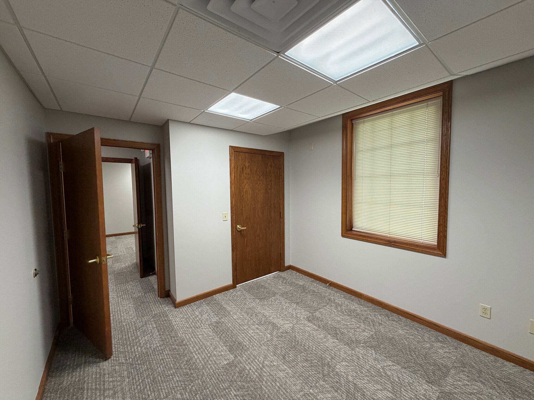 365 Riffel Rd, Wooster, OH for lease Interior Photo- Image 1 of 17