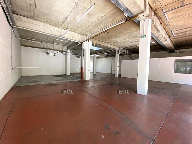 Flex in Verrières-le-Buisson for lease - Interior Photo - Image 3 of 5