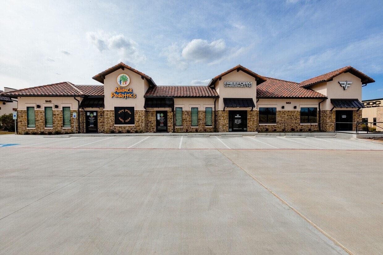 9453 N Beach St, Fort Worth, TX for lease Building Photo- Image 1 of 4