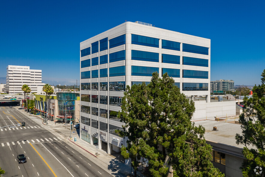 11300 W Olympic Blvd, Los Angeles, CA à louer - Photo du bâtiment - Image 2 de 4