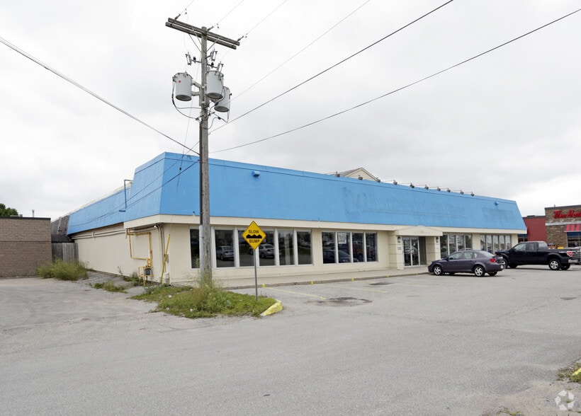 535 Bayfield St, Barrie, ON à louer - Photo du bâtiment - Image 2 de 2