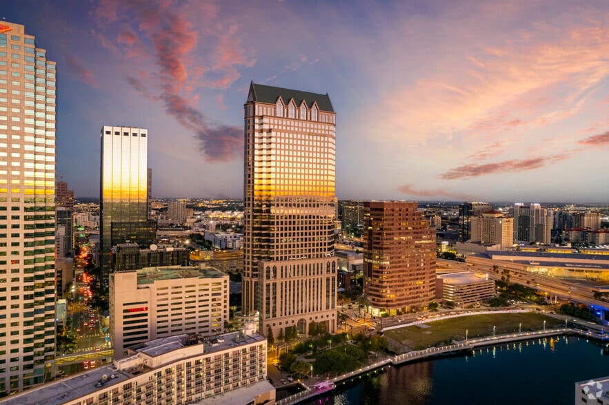 100 N Tampa St, Tampa, FL for lease - Building Photo - Image 2 of 26