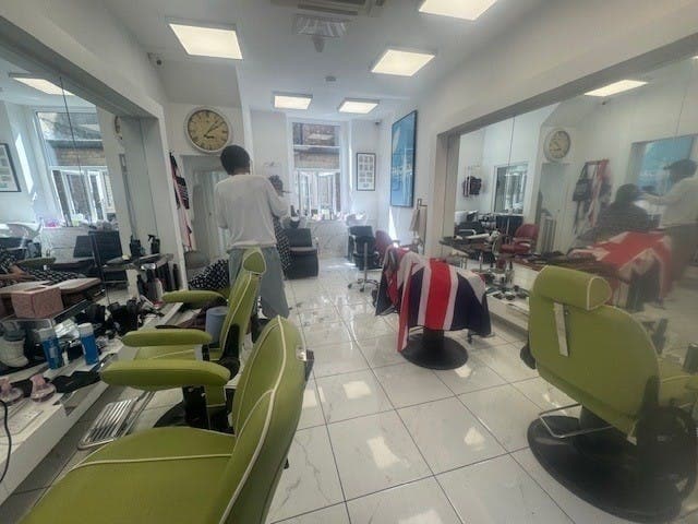 33 Camden High St, Londres à vendre - Photo du bâtiment - Image 2 de 9