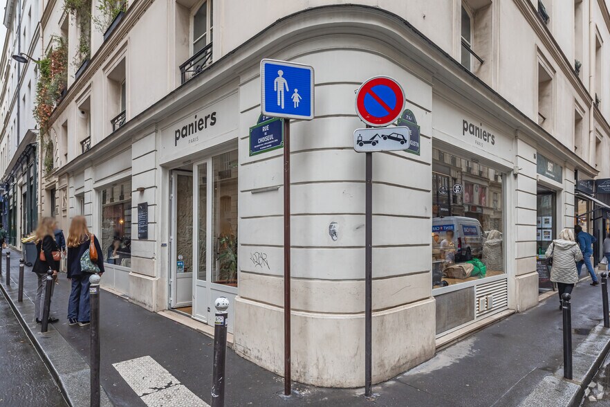 2 Rue De Choiseul, Paris à louer - Photo du bâtiment - Image 3 de 7