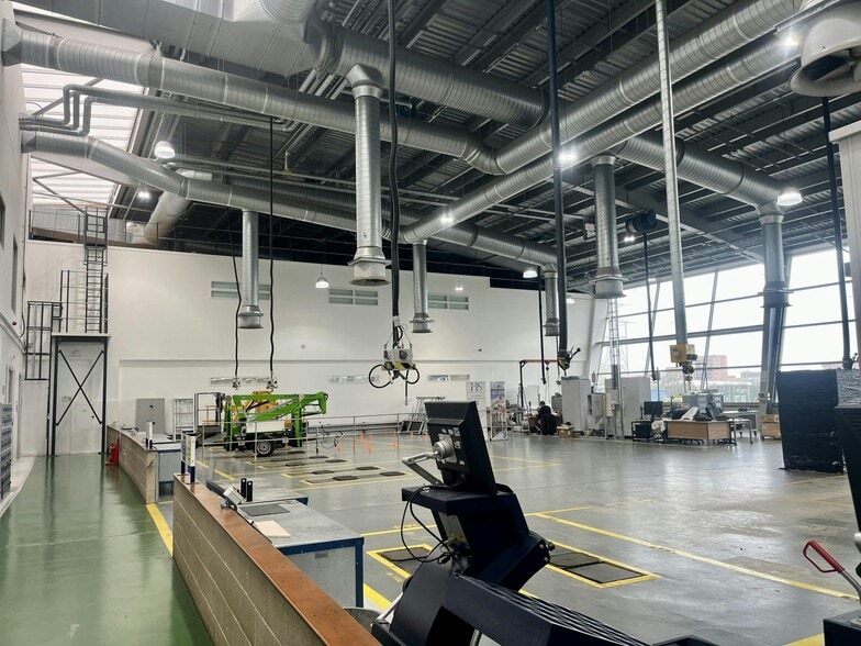 Marsh Way, Rainham for lease - Interior Photo - Image 3 of 6