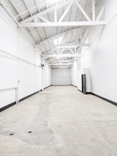 2023-2043 S Santa Fe Ave, Los Angeles, CA for lease Interior Photo- Image 2 of 5