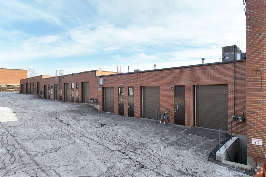 7321 Victoria Park Ave, Markham, ON à louer - Photo du bâtiment - Image 2 de 3