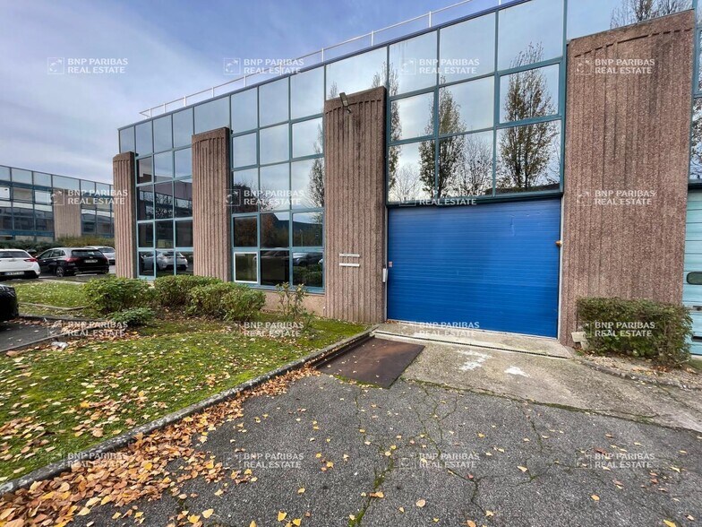 Flex dans Villiers-sur-Marne à louer - Photo du bâtiment - Image 1 de 12