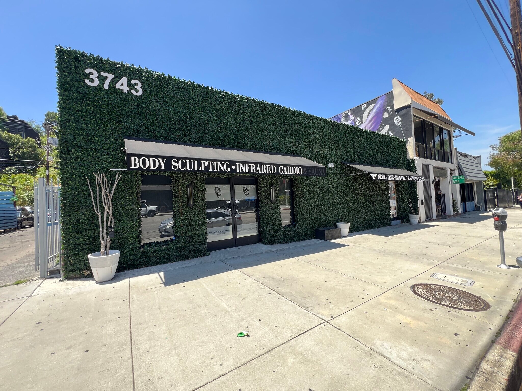 3743 Cahuenga Blvd, Studio City, CA à louer Photo du bâtiment- Image 1 de 11