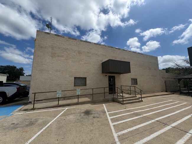 More details for 5713 Springfield Ave, Laredo, TX - Office for Lease