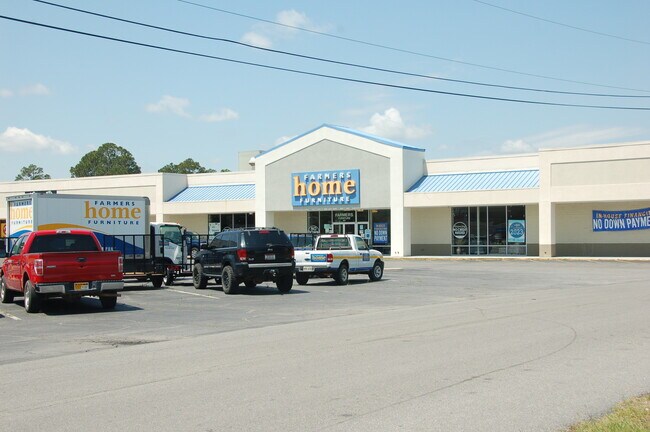 More details for 805 Peterson Ave S, Douglas, GA - Retail for Lease