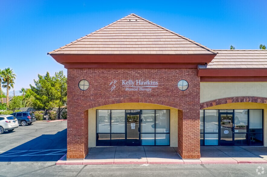 270 E Horizon Dr, Henderson, NV for lease - Building Photo - Image 2 of 17