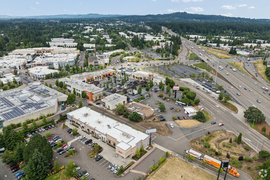 7110 SW Hazel Fern Rd, Portland, OR à louer - Photo du bâtiment - Image 1 de 7