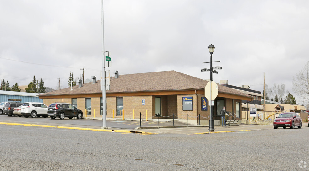 104 Main St NW, Turner Valley, AB for sale - Primary Photo - Image 1 of 1