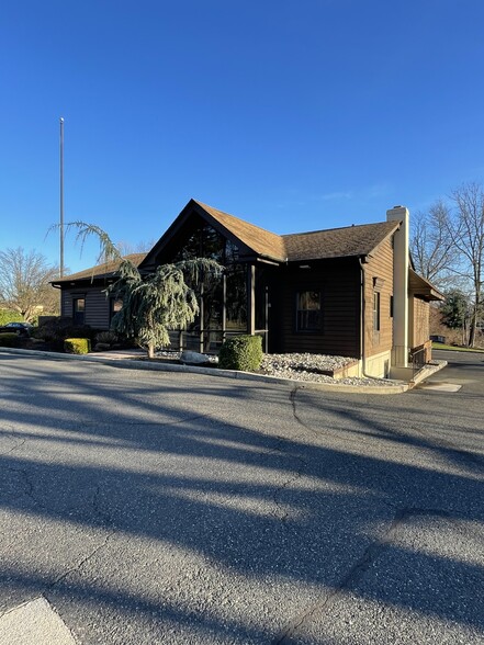 1780 Swede Rd, Blue Bell, PA à louer - Photo du bâtiment - Image 1 de 12