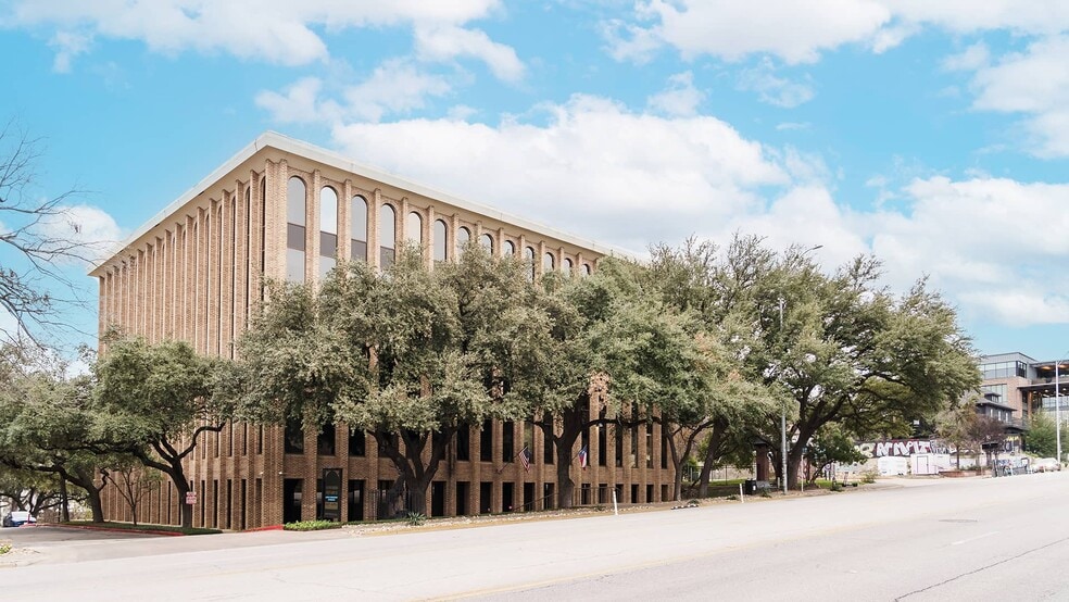 611 S Congress Ave, Austin, TX for lease - Building Photo - Image 2 of 10