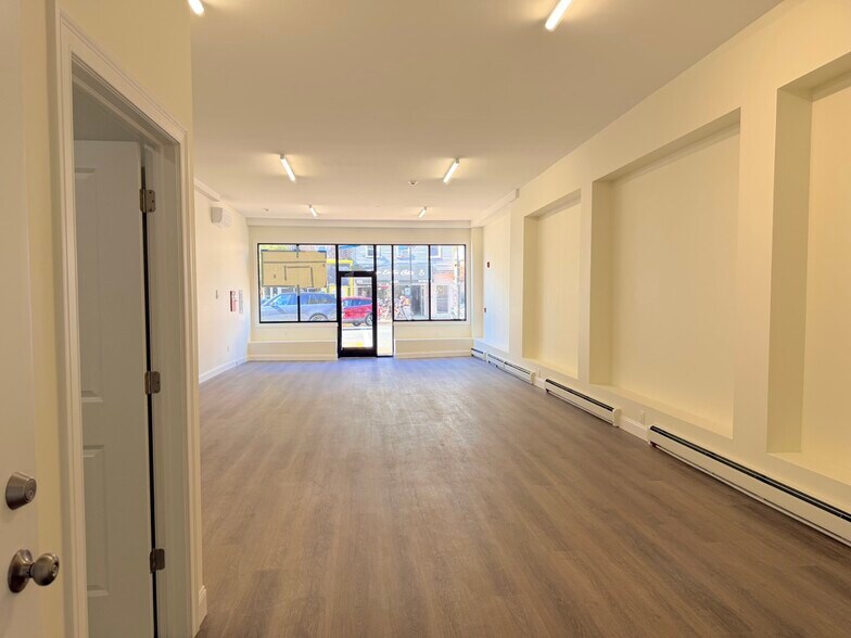 5222 Bergenline Ave, West New York, NJ à louer - Photo du bâtiment - Image 3 de 26