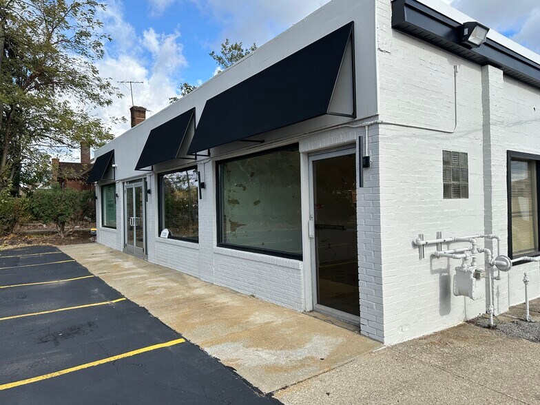 7139 Hopkins Rd, Mentor, OH à louer - Photo du bâtiment - Image 2 de 9