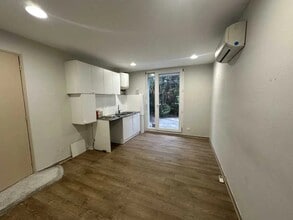 Bureau dans Aix-en-Provence à louer Photo intérieure- Image 1 de 6