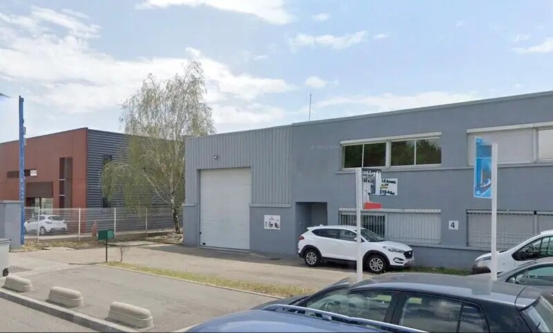 Flex dans Chassieu à louer - Photo du bâtiment - Image 2 de 2
