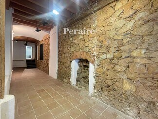 Plus de détails pour Multi-résidentiel à vendre