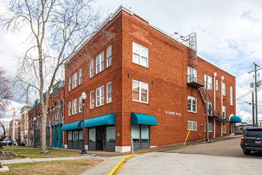 16 Emory Pl, Knoxville, TN for sale - Building Photo - Image 3 of 19