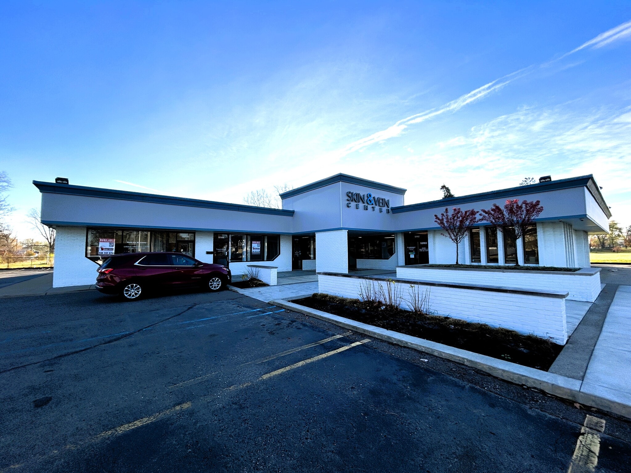 10982-10992 Middlebelt Rd, Livonia, MI for lease Building Photo- Image 1 of 31