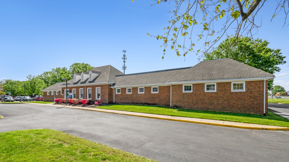 7041 Lee Park Rd, Mechanicsville, VA for sale - Building Photo - Image 3 of 16