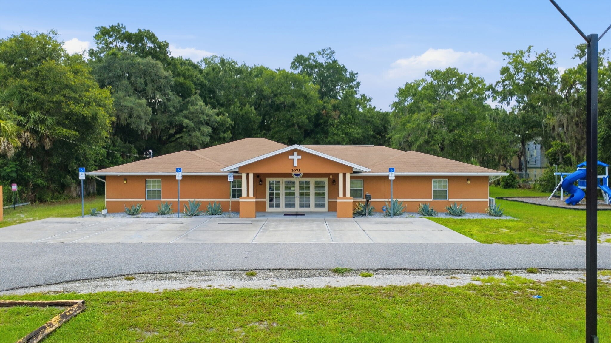 3075 N Goldenrod Rd, Winter Park, FL à vendre Photo principale- Image 1 de 40