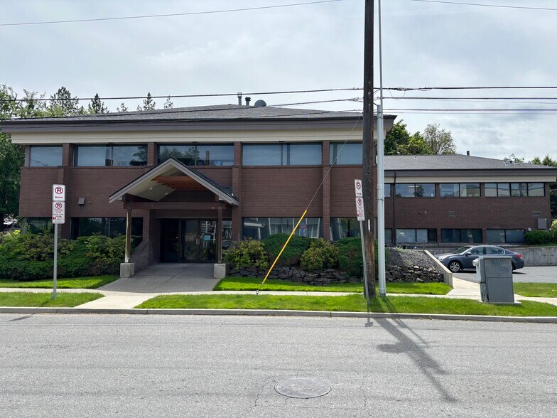 842 S Cowley St, Spokane, WA for lease - Building Photo - Image 1 of 2