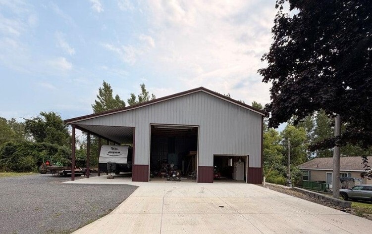 378 Mitchell St, Oswego, NY for sale - Building Photo - Image 3 of 3
