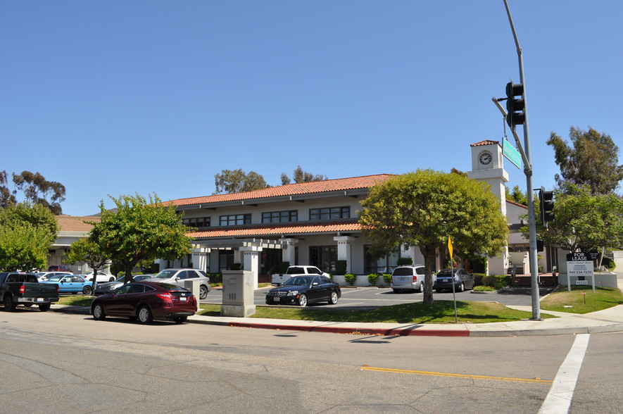 32332 Camino Capistrano, San Juan Capistrano, CA à vendre - Photo du bâtiment - Image 1 de 1