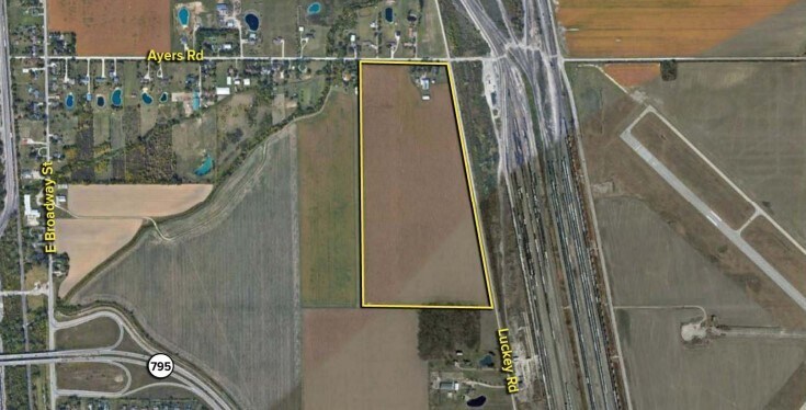 5235 Ayers Rd, Walbridge, OH à vendre - Photo du bâtiment - Image 2 de 3