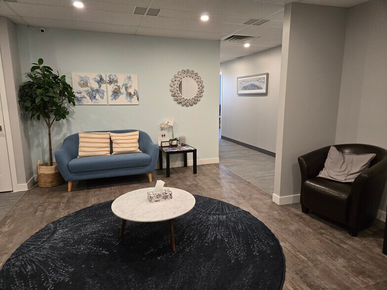 259 Midpark Way SE, Calgary, AB for sale - Interior Photo - Image 1 of 1