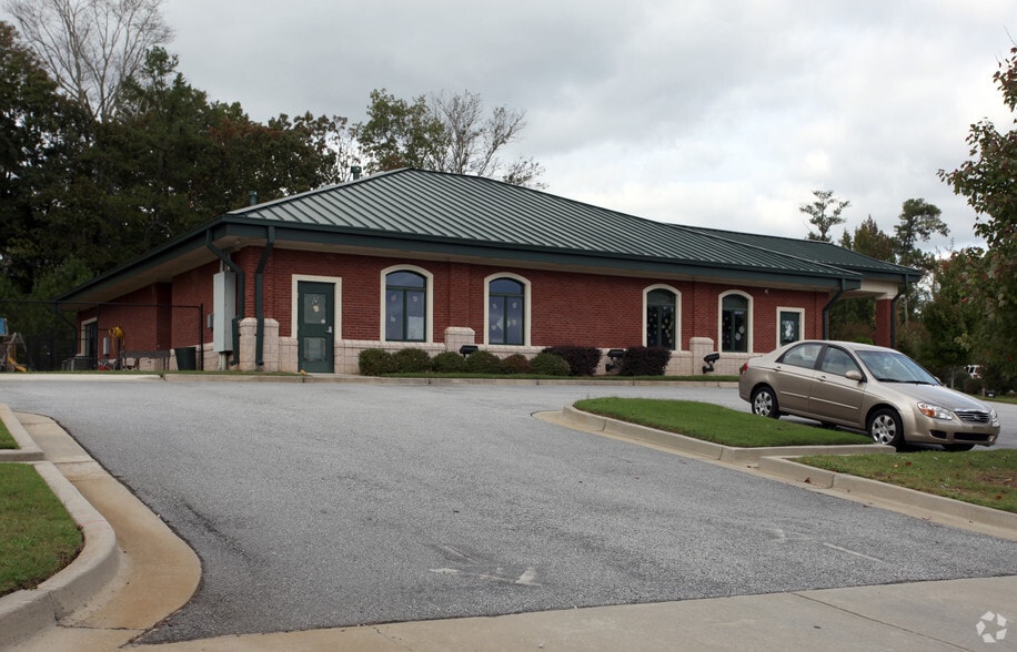 1645 Redan E, Lithonia, GA à vendre - Photo du bâtiment - Image 2 de 3