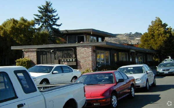 125-131 Camino Alto, Mill Valley, CA for lease - Building Photo - Image 3 of 127