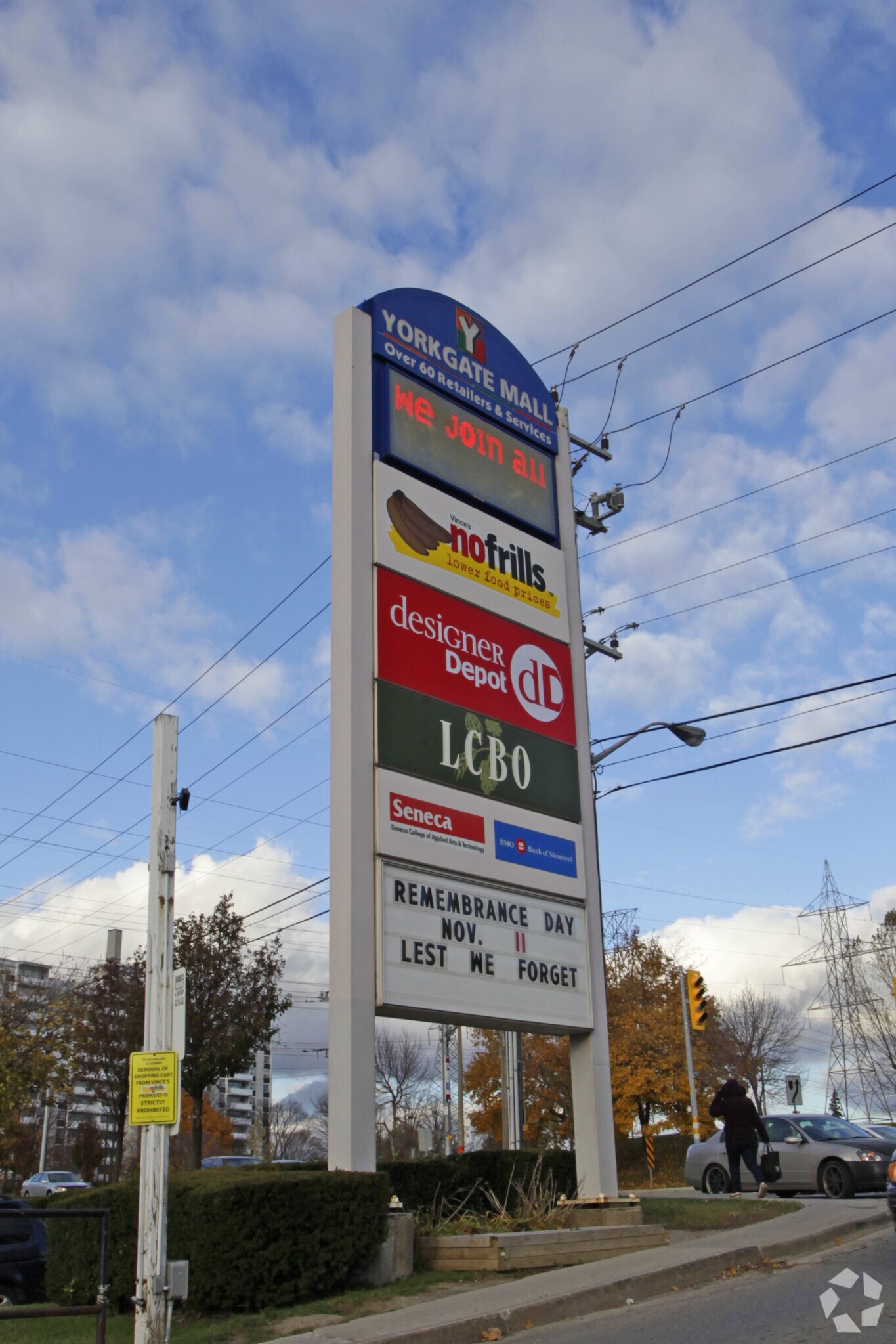 1 York Gate Blvd, Toronto, ON à louer Photo du bâtiment- Image 1 de 10