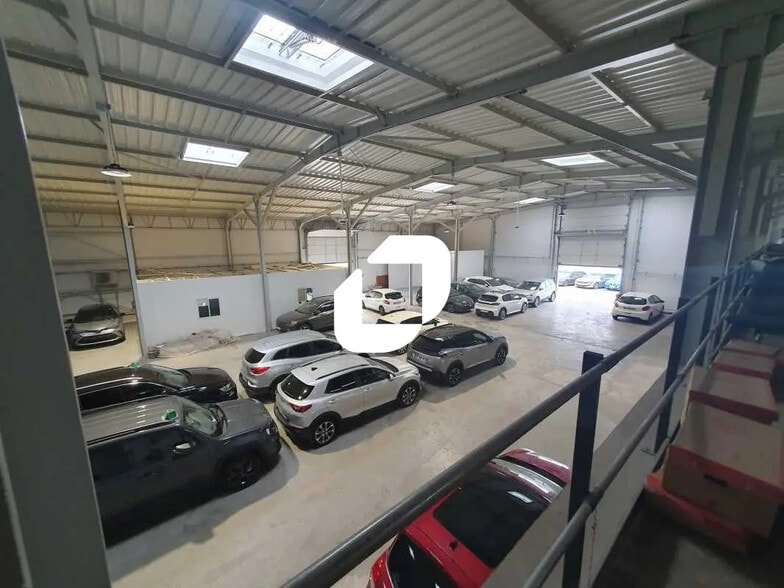 1598 Route De 40 Sous, Orgeval for lease - Interior Photo - Image 3 of 5